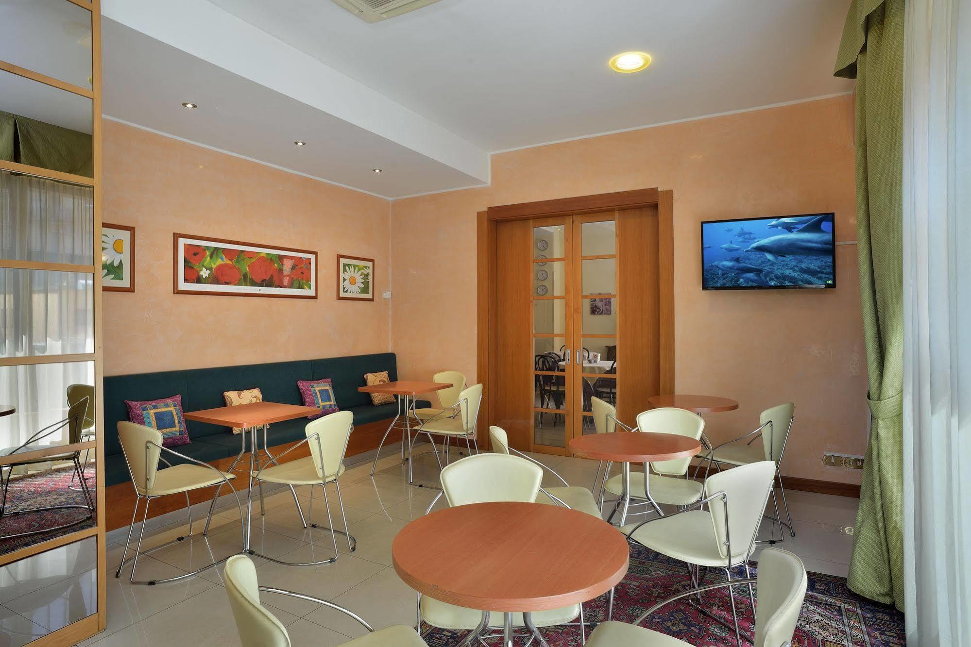 Astor Hotel Bologna Luaran gambar
