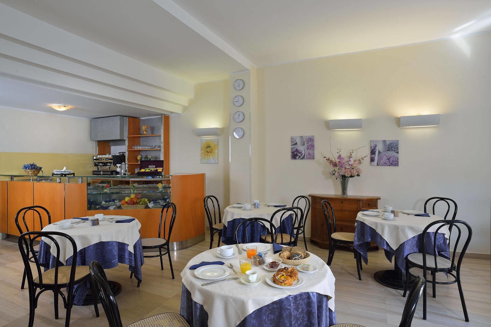 Astor Hotel Bologna Luaran gambar